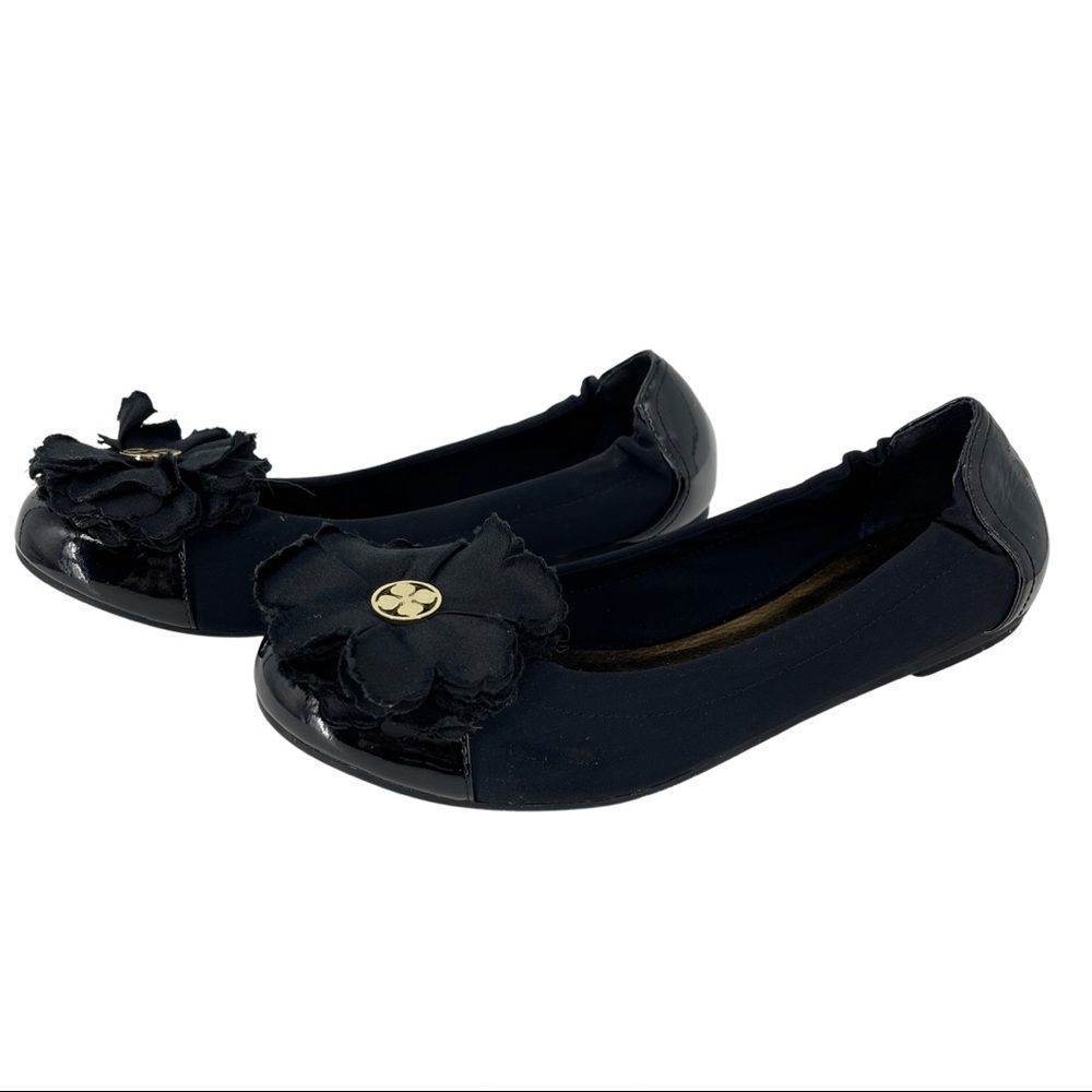 Arturo Chiang black ballet style flats